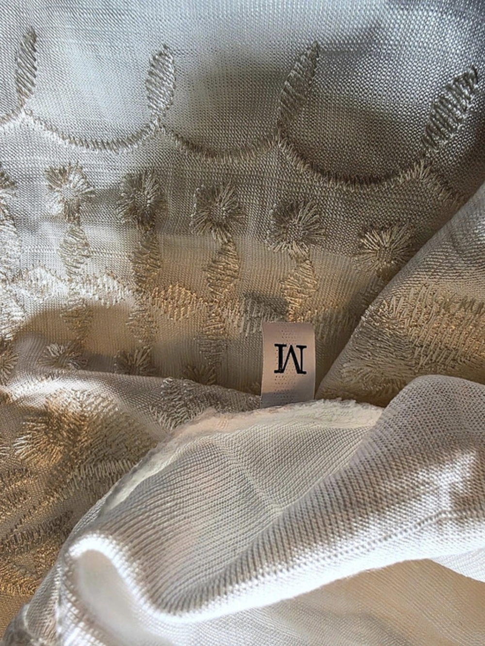 Embroidered White Tunic - Picture 4 of 4